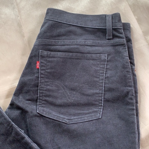 Levi's Relaxed Bootcut Gray Corduroy - Picture 2 of 5